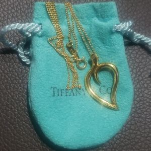 Authentic tiffany gold leaf heart necklace in 18K yellow gold